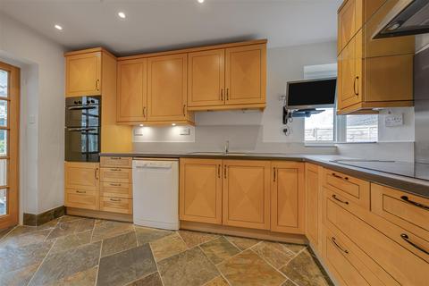 1 Ash Copse, Bricket Wood, St Albans, AL2 3YA