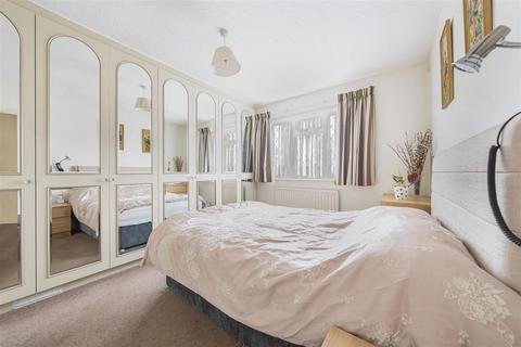 1 Ash Copse, Bricket Wood, St Albans, AL2 3YA