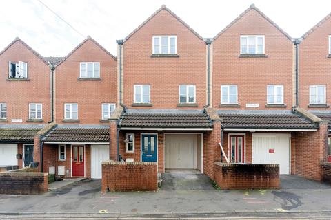 3 bedroom terraced house for sale, British Road, Bristol BS3