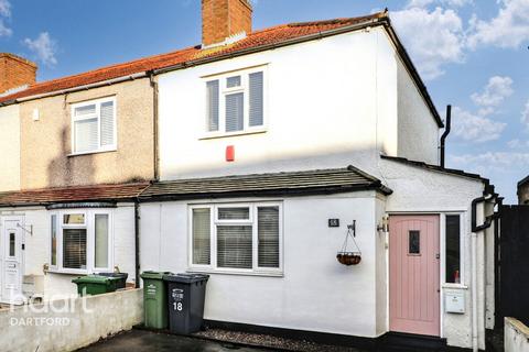 2 bedroom end of terrace house to rent, Ivy Close, DARTFORD