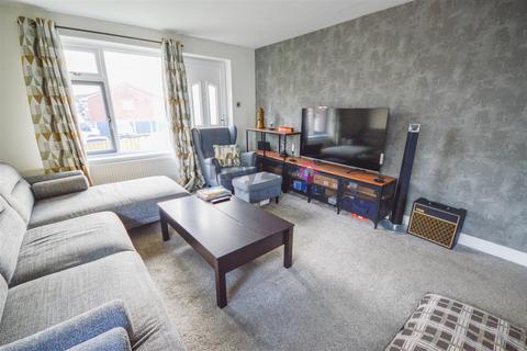 2 bedroom end of terrace house for sale, Springfield Close, Eckington, Sheffield, S21