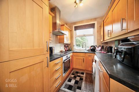 145 Wardown Crescent, Luton, LU2 7JU