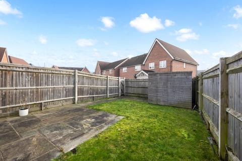 3 bedroom semi-detached house for sale, Highwood Crescent, Horsham, RH12