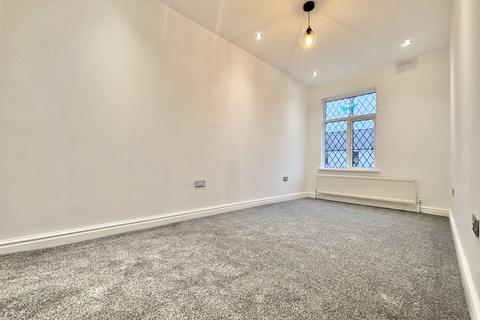 1 Aintree Road, Blackpool, FY4 3BD