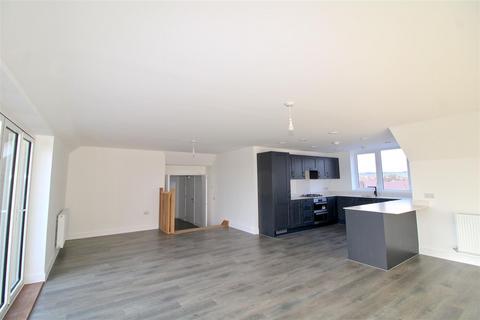 2 bedroom flat for sale, 5 Newlands Place, Seaford