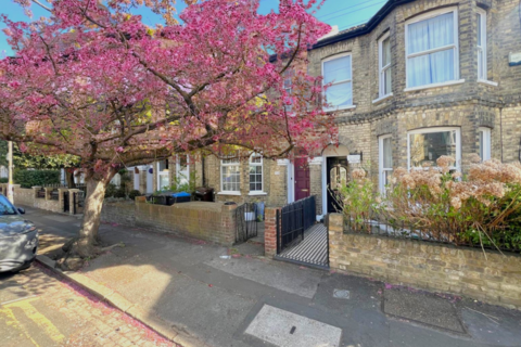 2 bedroom duplex for sale, Nelson Road, Wimbledon, SW19