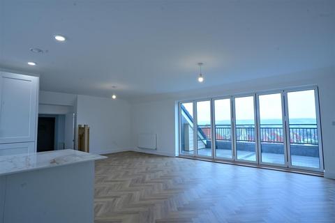 2 bedroom flat for sale, 3 Newlands Place, Seaford