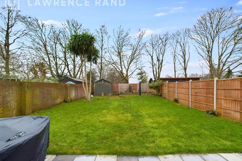 3 bedroom bungalow for sale, Myrtle Avenue, Ruislip, Middlesex, HA4