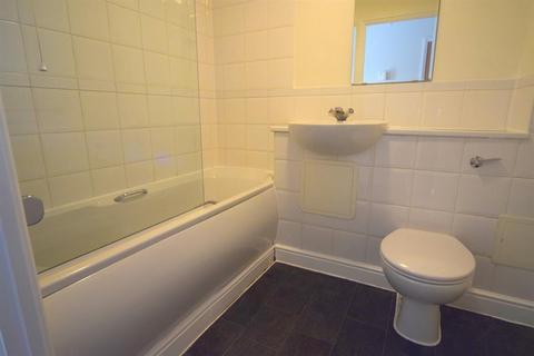 2 bedroom flat to rent, Hudson House, Station Approach, Epsom, KT19 8DJ