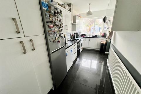 3 Endsleigh Grove, Birmingham, B28 8NU
