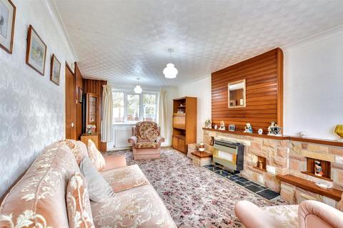 3 bedroom terraced house for sale, Longden Close, Bramcote, Nottingham