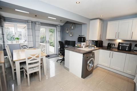 3 bedroom townhouse for sale, Pendle Drive, Horwich, Bolton