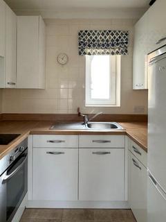 1 bedroom retirement property for sale, Bradford Place, Penarth