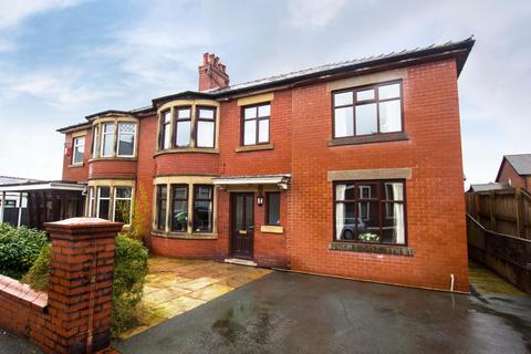 5 bedroom semi-detached house for sale, Hillcrest Road, Cherry Tree