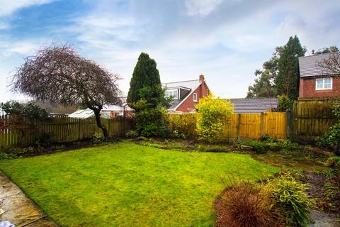 5 bedroom semi-detached house for sale, Hillcrest Road, Cherry Tree