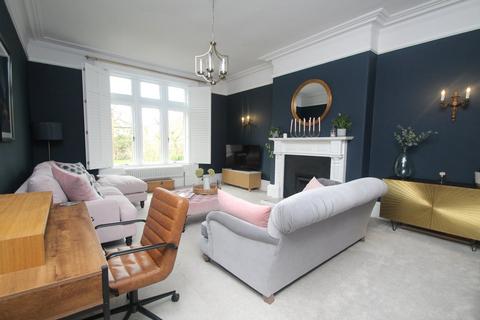 2 bedroom apartment for sale, Flat 2, 15 Park Drive, Harrogate, HG2