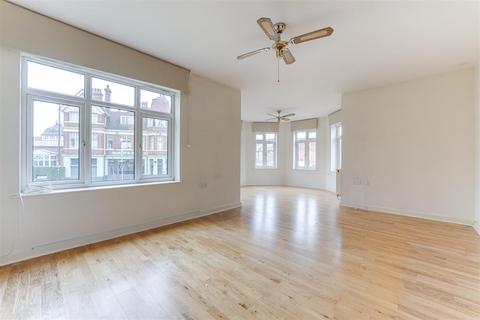 2 bedroom flat for sale, Trinity Avenue, Enfield