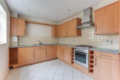 2 bedroom flat for sale, Trinity Avenue, Enfield