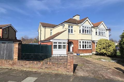 4 bedroom semi-detached house for sale, Croft Gardens, Hanwell