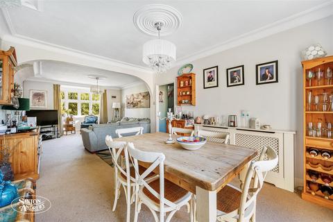 32 Croft Gardens, London, W7 2JQ