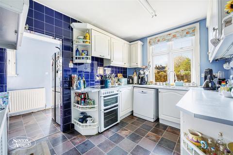 32 Croft Gardens, London, W7 2JQ