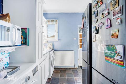 32 Croft Gardens, London, W7 2JQ