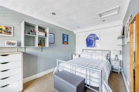 32 Croft Gardens, London, W7 2JQ