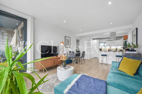 1 bedroom flat for sale, Duesbury House, Bow Garden Square, St. Paul's Way, Bow, London, E3