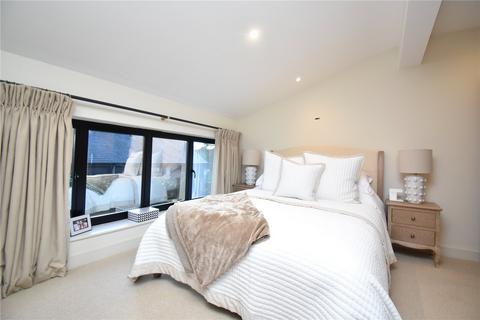 4 bedroom semi-detached house for sale, Granary Place, Stansted, Sevenoaks