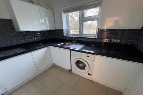 1 bedroom in a house share to rent, Bromley BR1