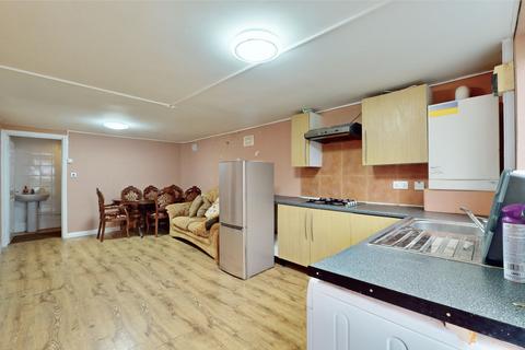 5 bedroom end of terrace house for sale, Burns Avenue, Southall, UB1