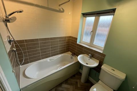 3 bedroom terraced house to rent, The Featherworks, Boston PE21