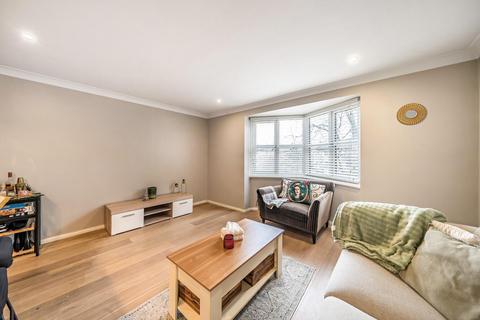 2 bedroom flat for sale, Halley Gardens, Lewisham