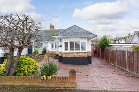 3 bedroom semi-detached bungalow for sale, Berkshire Close, Leigh-on-sea, SS9