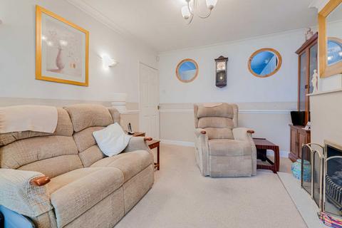 3 bedroom semi-detached bungalow for sale, Berkshire Close, Leigh-on-sea, SS9