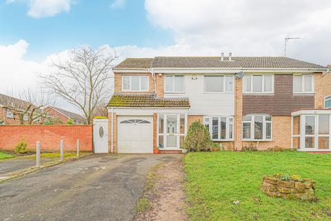 4 bedroom semi-detached house for sale, Landor Road, Knowle, B93