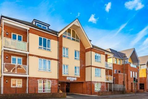 2 bedroom apartment to rent, Coulsdon Road, Caterham, CR3 5NE