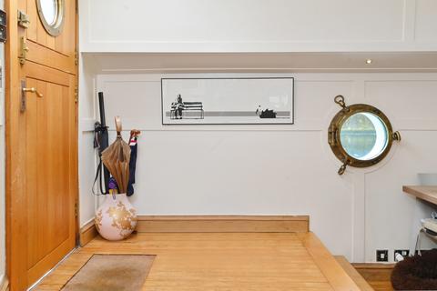 3 bedroom houseboat for sale, Poplar Dock Marina, London E14