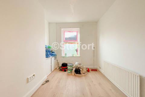 1 bedroom flat to rent, Junction Road, London, N19