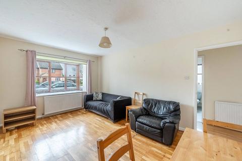 2 bedroom flat to rent, Lime Close, Harrow, HA3