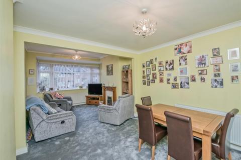 3 bedroom semi-detached house for sale, Tong Road, Leeds