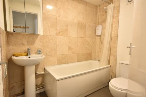9, Wentworth Aurum Close, Horley, RH6 9BE