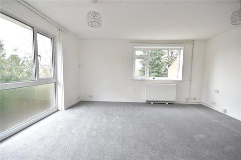 9, Wentworth Aurum Close, Horley, RH6 9BE