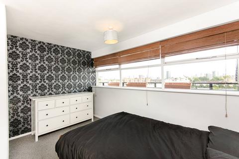 1 bedroom flat to rent, Churchill Gardens, Pimlico, London, SW1V