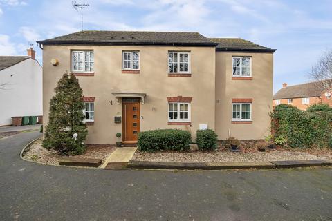 5 bedroom detached house for sale, Spinney Grove, Evesham, Worcestershire