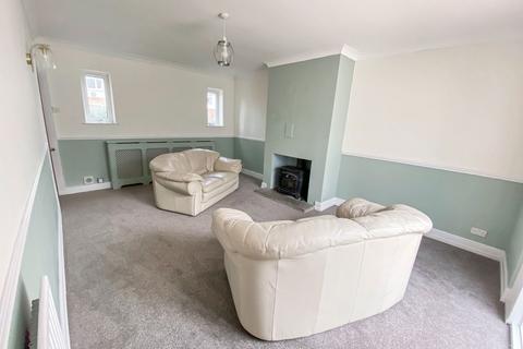 3 bedroom semi-detached house for sale, The Drive, Grantham NG31