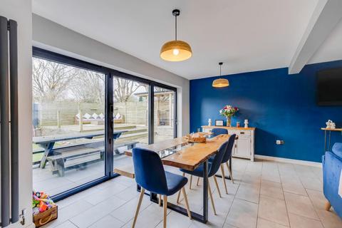 5 bedroom detached house for sale, 10 Elworthy Close, Sully, CF64 5TT