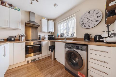 2 bedroom semi-detached house for sale, Banbury,  Oxfordshire,  OX16