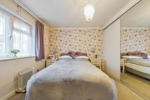 37 Camberley Close, Sutton, SM3 9BH