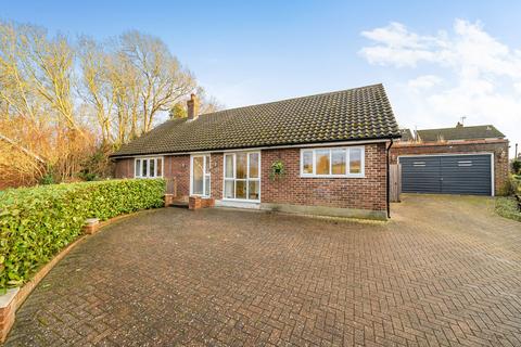 3 bedroom bungalow for sale, Hillside, Farningham, Dartford